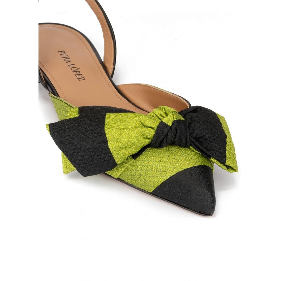 pura lópez Zapatos planos destalonados de punta fina en tejido verde y negro Oferta especial
