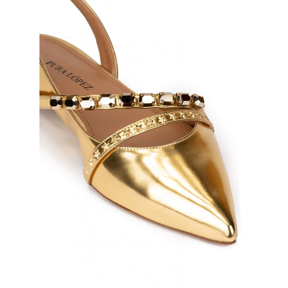 pura lópez Zapatos planos dorados de punta fina en piel efecto espejo ÚLTIMAS EDICIONES