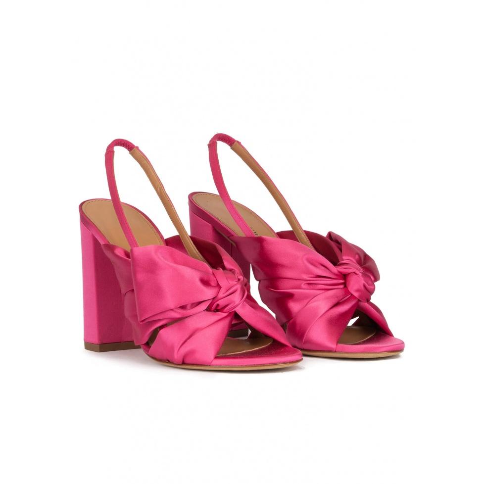 pura lópez Sandalias de tacón alto ancho en raso fucsia Oferta exclusiva