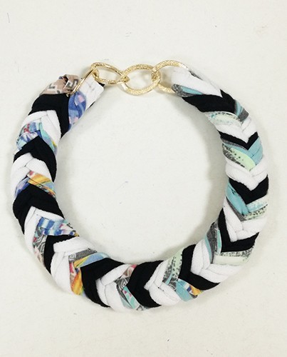 susana escribano Collar tricolor. Madrid Descuento por venta flash