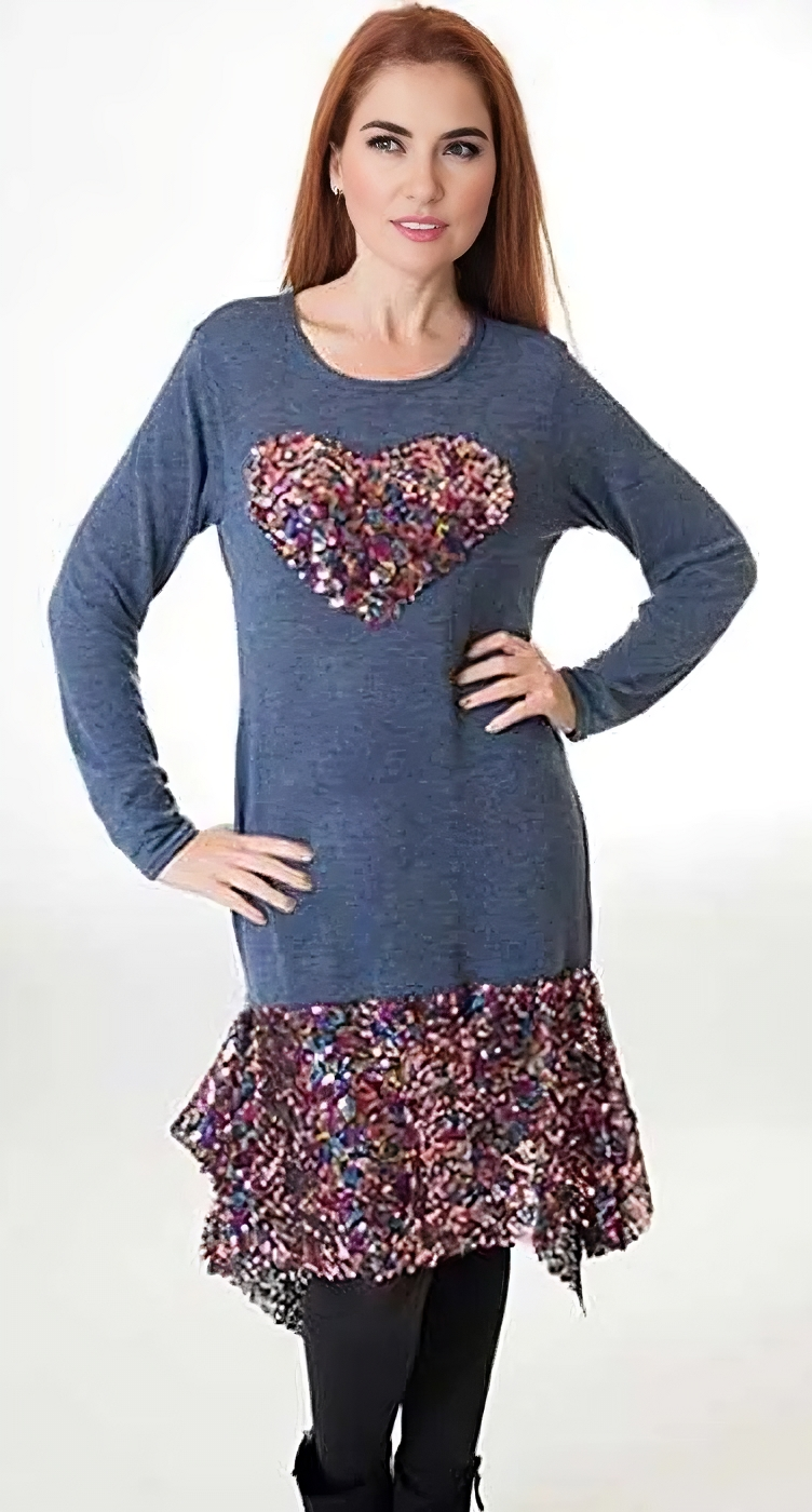 susana escribano Vestido de punto azul. Corazon de lentejuelas Precio ultrabajo
