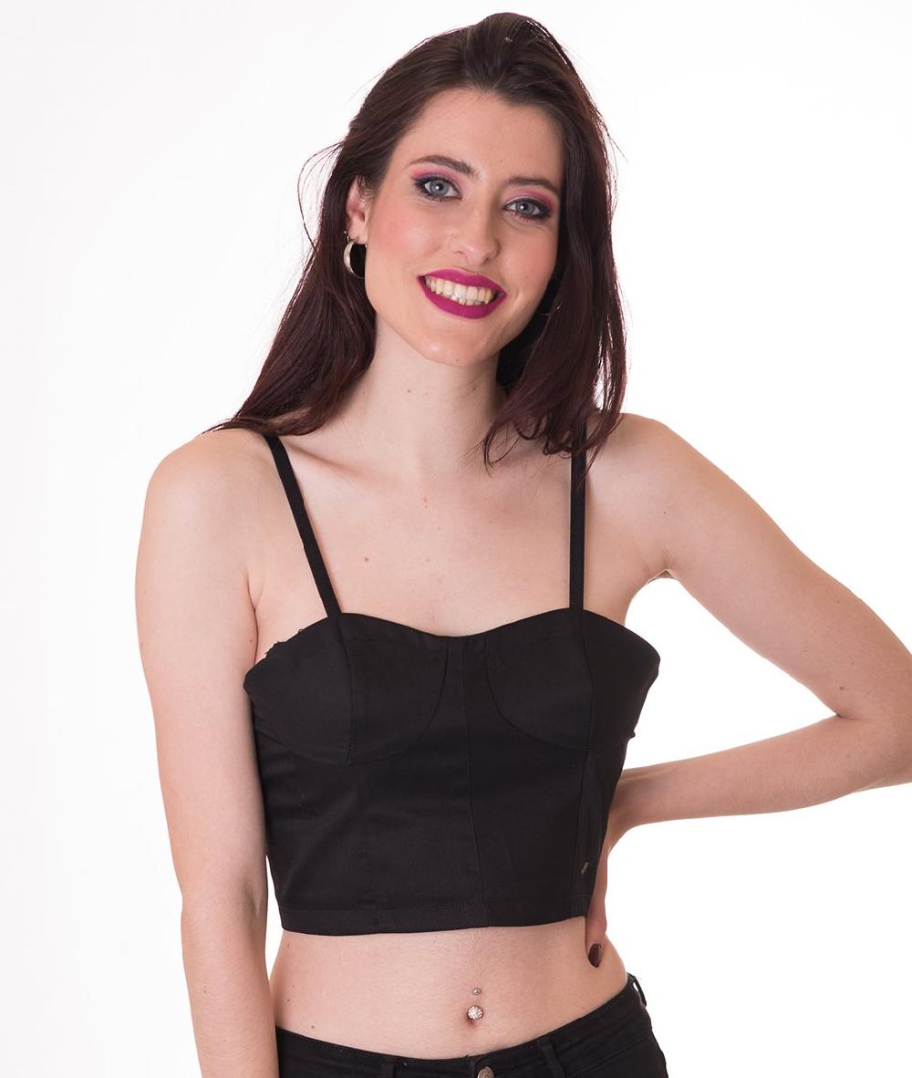 susana escribano Top crop corto. Color Negro Superdescuento