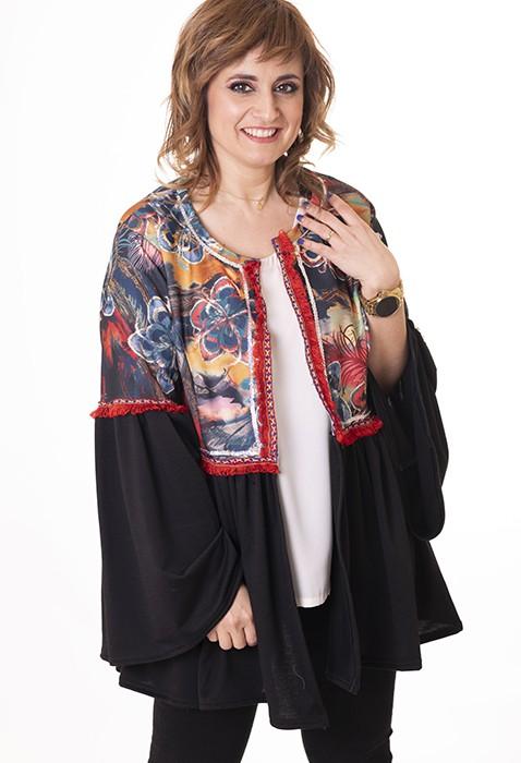 susana escribano Chaqueta con rizo en el bajo Envío internacional gratuito