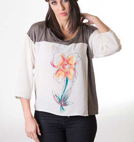 susana escribano Camiseta corta y ancha. Dibujo exclusivo Solo queda un día