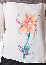 susana escribano Camiseta corta y ancha. Dibujo exclusivo Solo queda un día