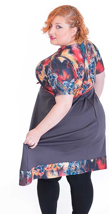 susana escribano Vestido con falda A. Con estampado Ahorra y exporta
