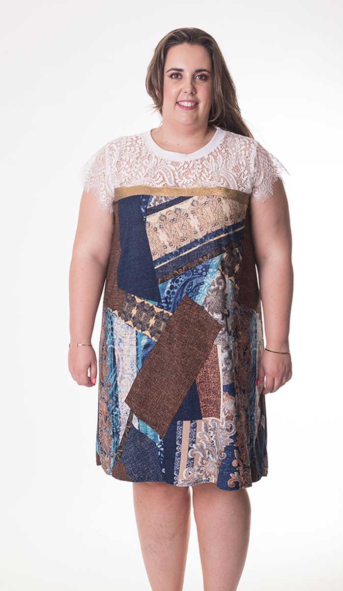 susana escribano Vestido con canesu en blonda Devoluciones gratuitas