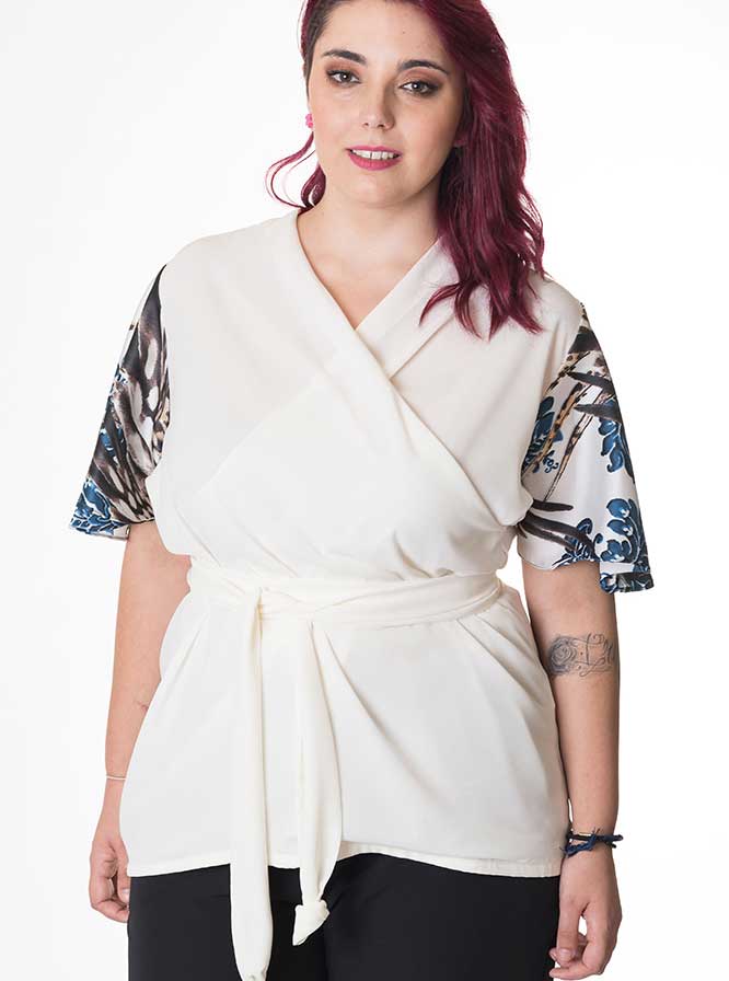 susana escribano Blusa de crep con cruce. Crudo COMPRAR AHORA