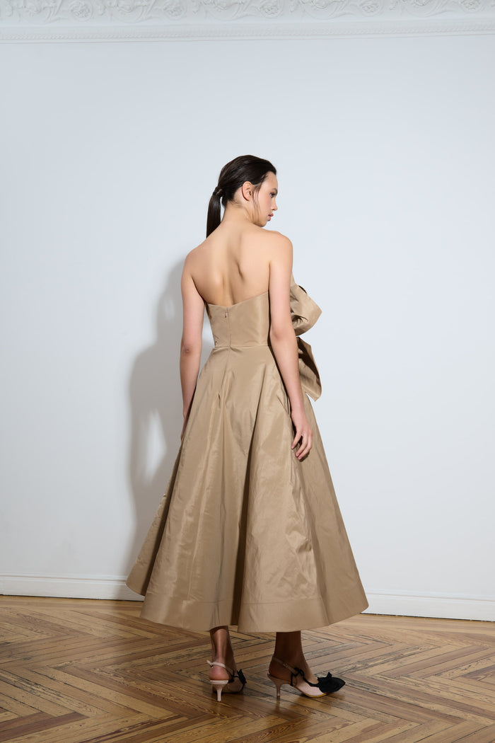 the 2nd skin co. Vestido midi palabra de honor con lazo Envío internacional gratuito