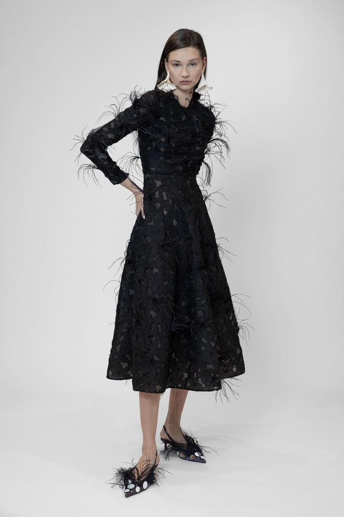 the 2nd skin co. Vestido midi de guipur con plumas y manga larga Tienda