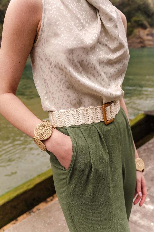 Triana By C Cinturón blanco rafia hebilla madera COMPRAR AHORA