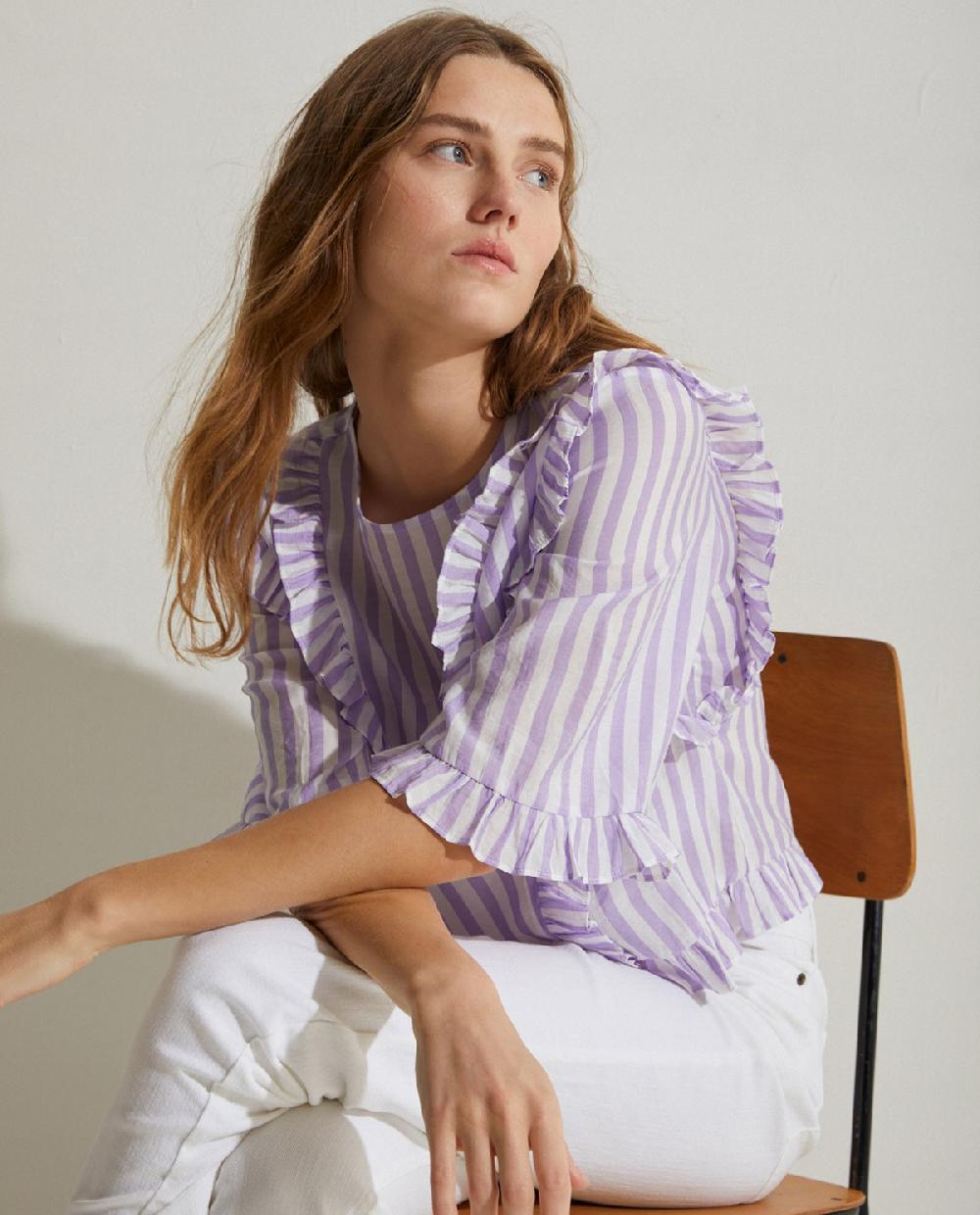 yerse Camisa volantes rayas lila