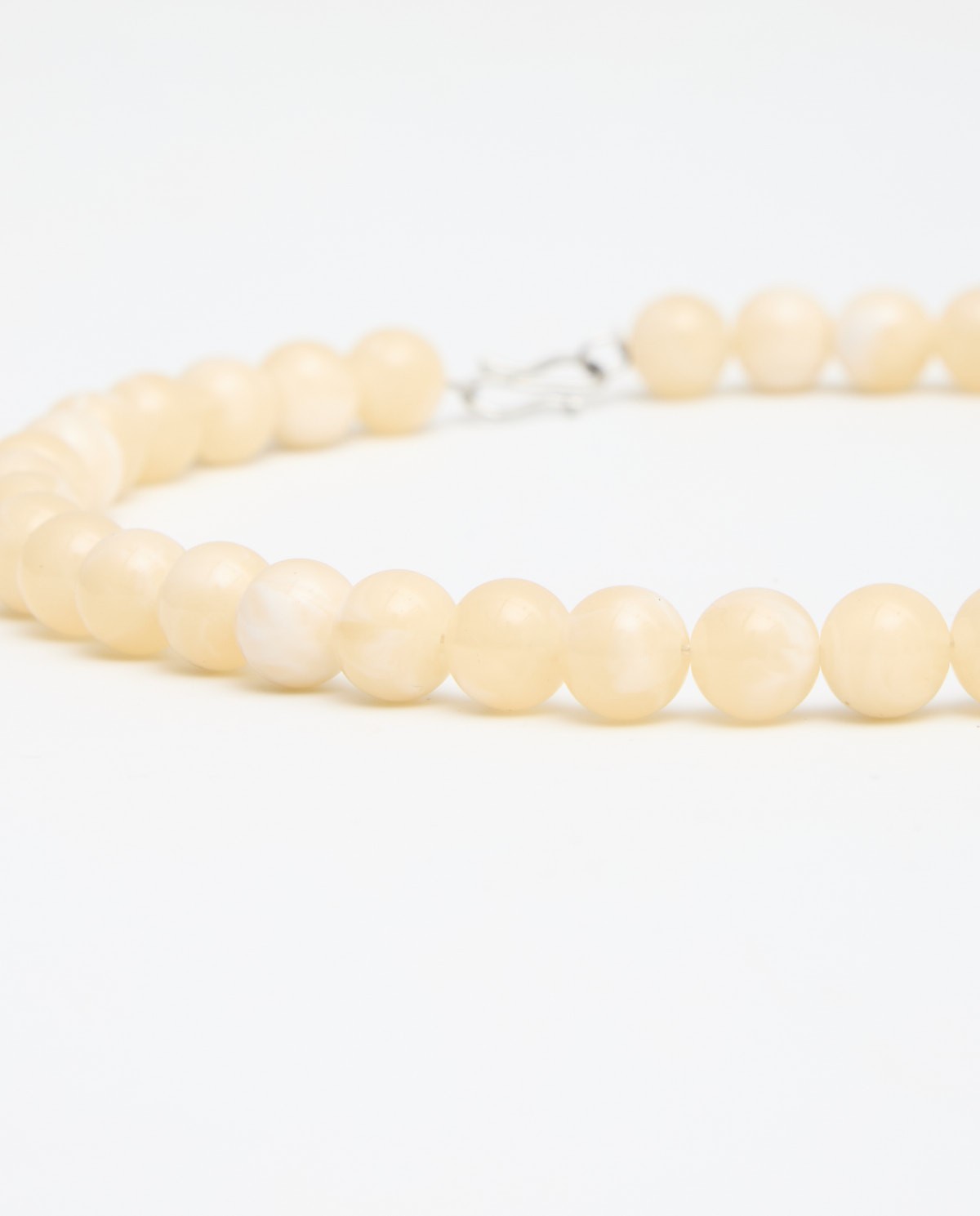 yerse Collar bolas beige Ventas relámpago