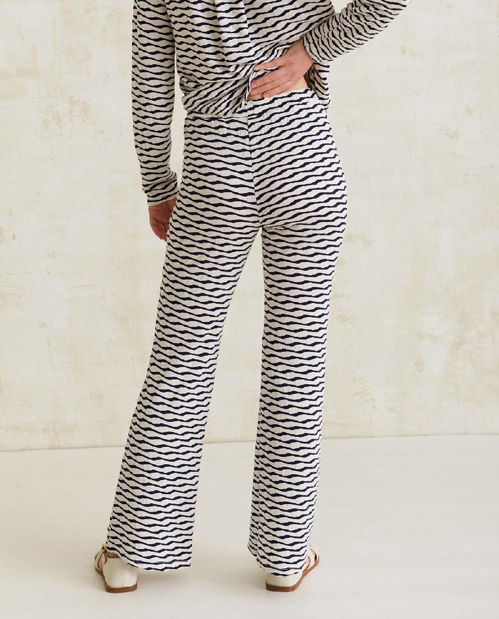 yerse Pantalón punto jacquard crudo y azul oscuro Ahorra y exporta