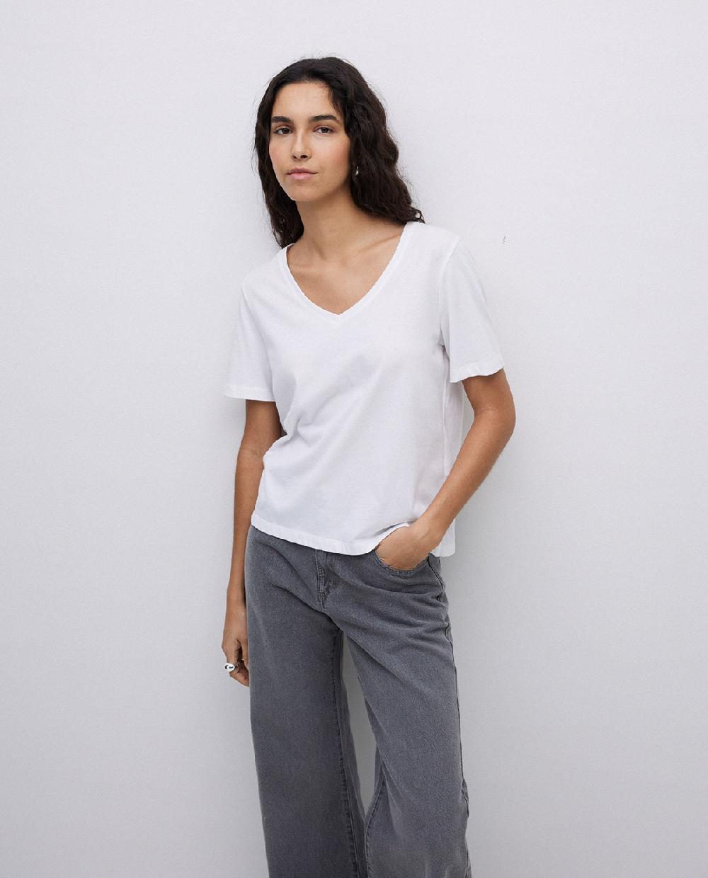 yerse Camiseta básica cuello pico blanco