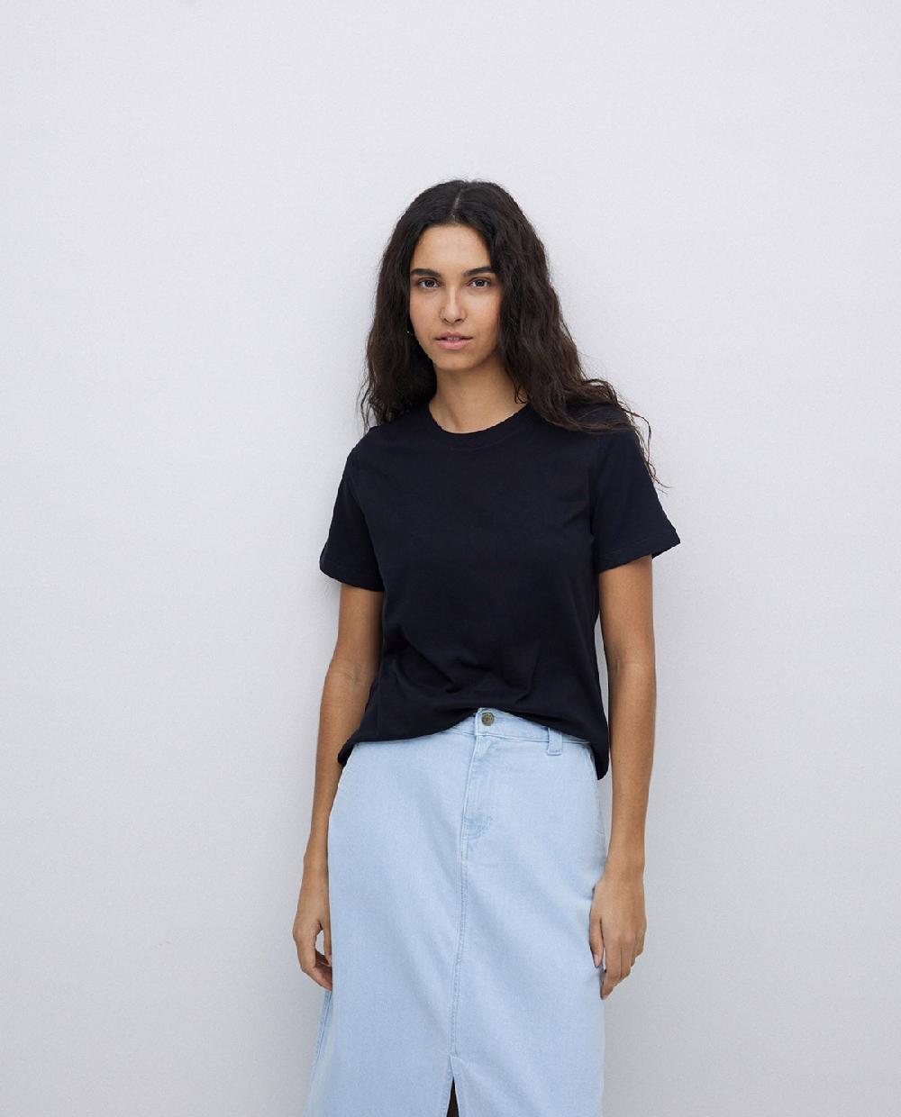yerse Camiseta básica cuello redondo negro Tienda