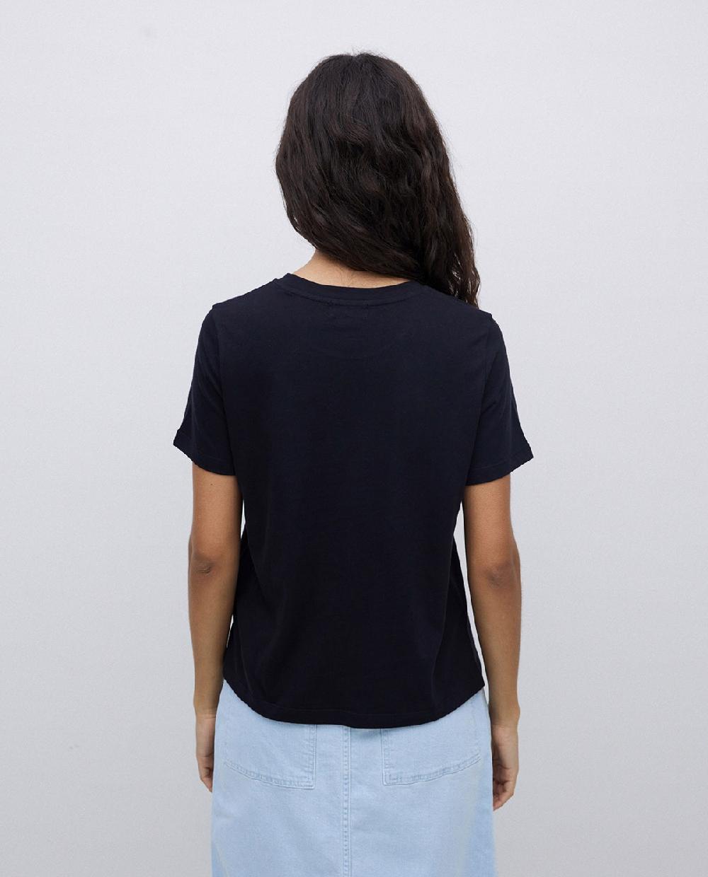 yerse Camiseta básica cuello redondo negro Tienda