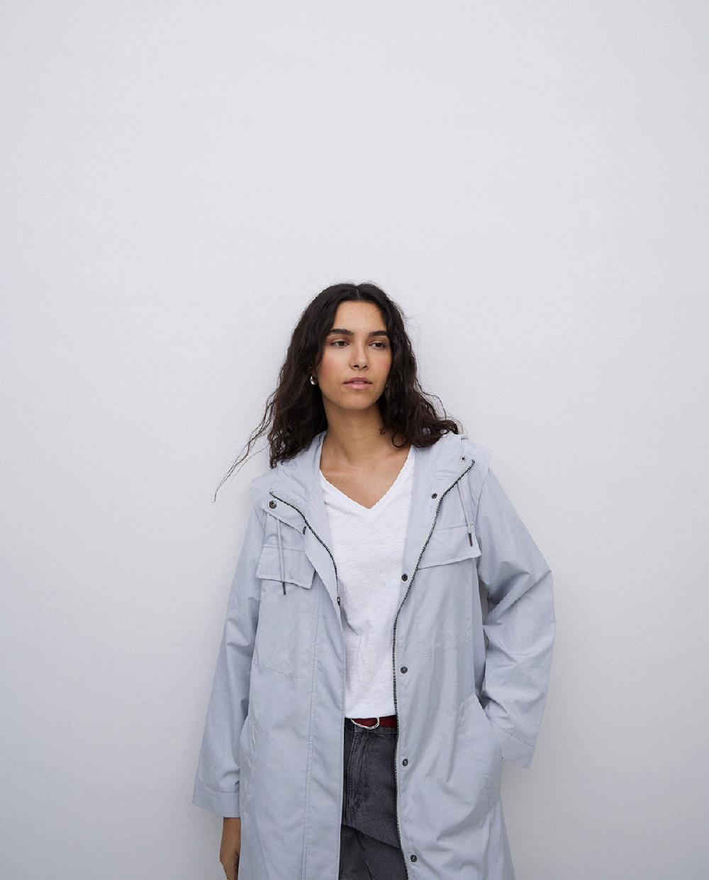 yerse Chaqueta water repellent capucha gris Precios de Black Friday