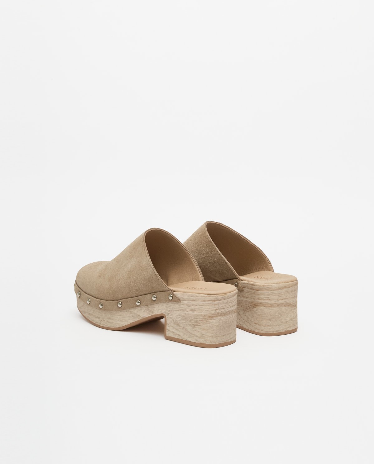 yerse Zuecos tachuelas beige oscuro Precio ultrabajo