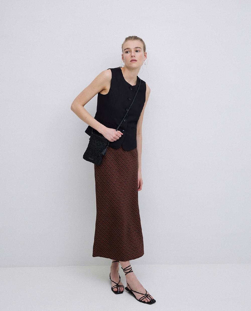 yerse Falda midi estampado geométrico chocolate