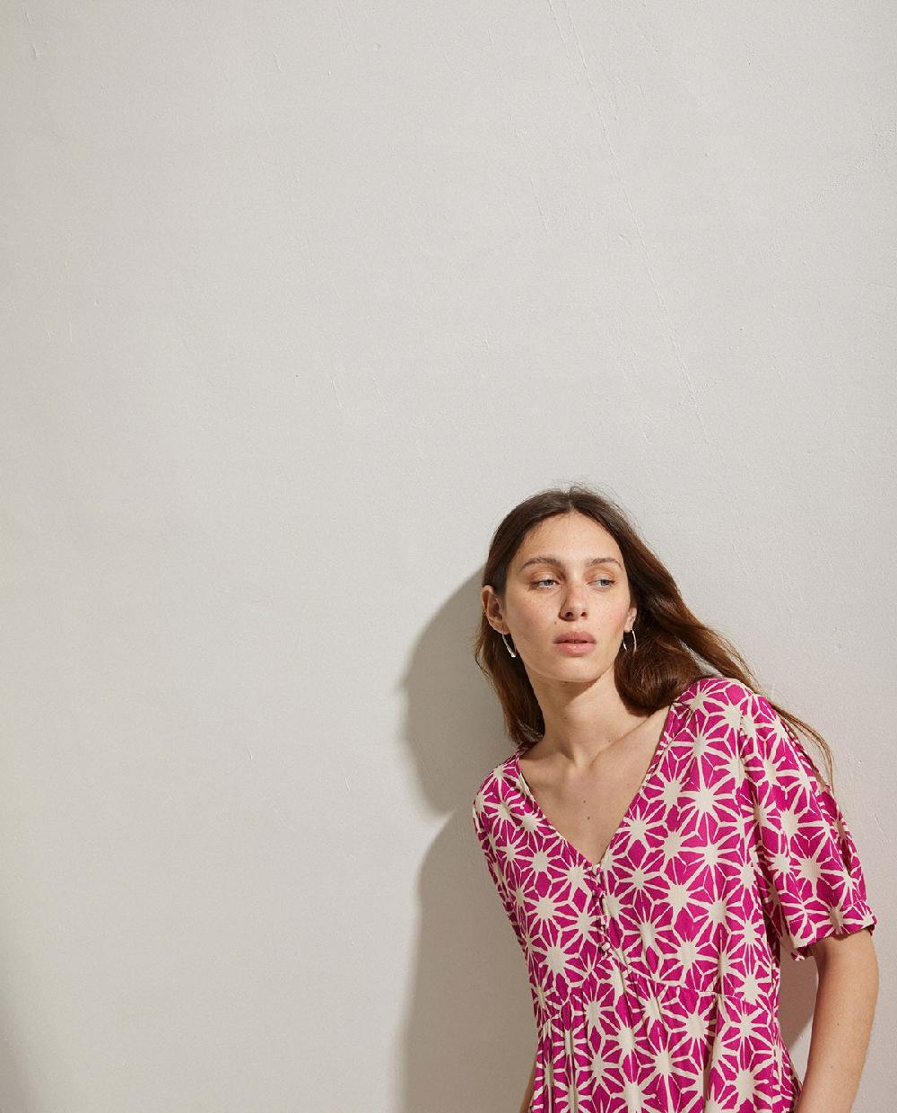 yerse Vestido midi estampado fuchsia Solo queda un día