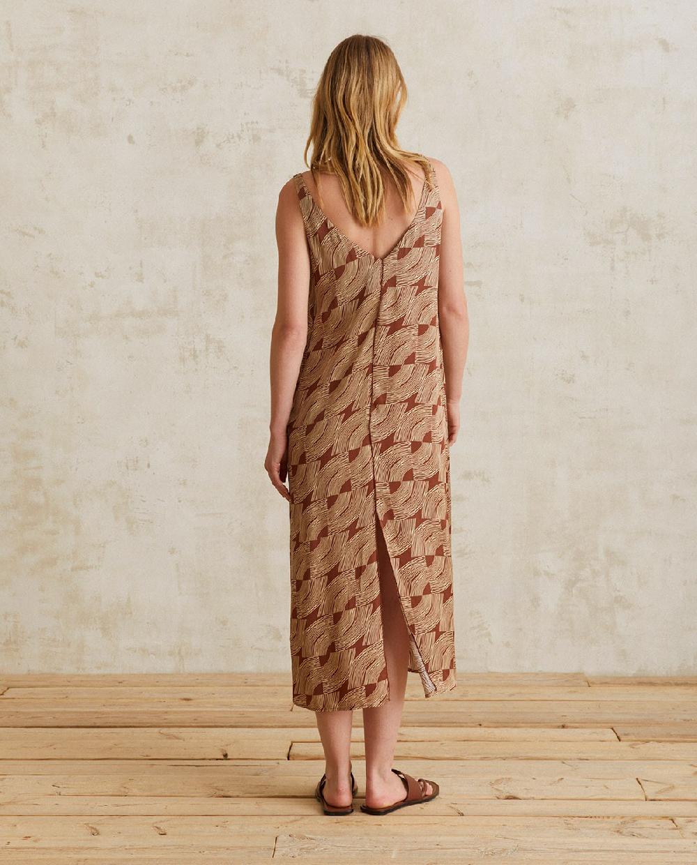 yerse Vestido satén tirantes chocolate Limitado a 3 días