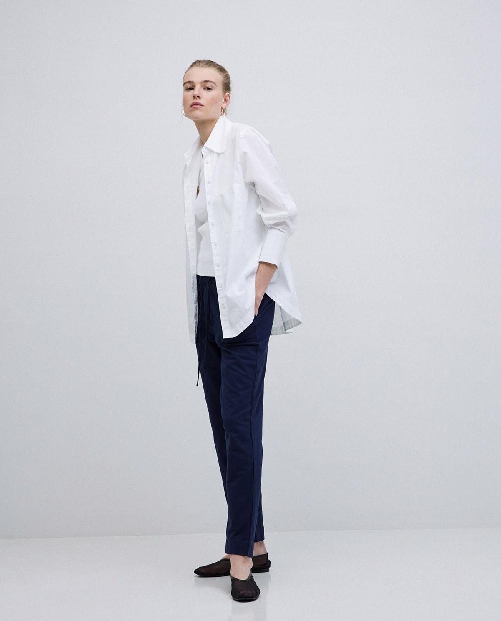 yerse Pantalones jogger azul oscuro Tienda