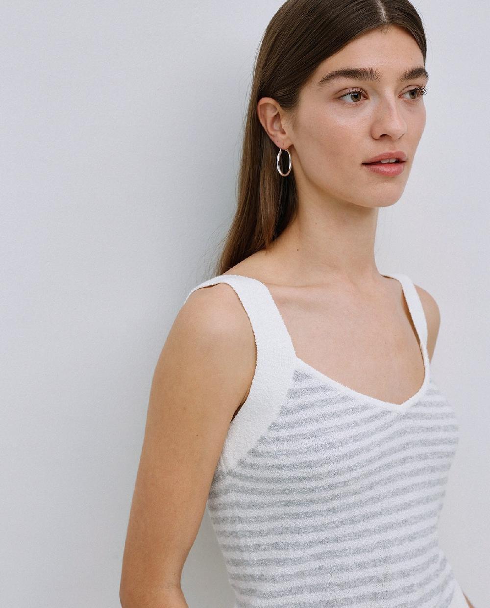 yerse Top tirantes escote pico rayas gris Grandes ahorros