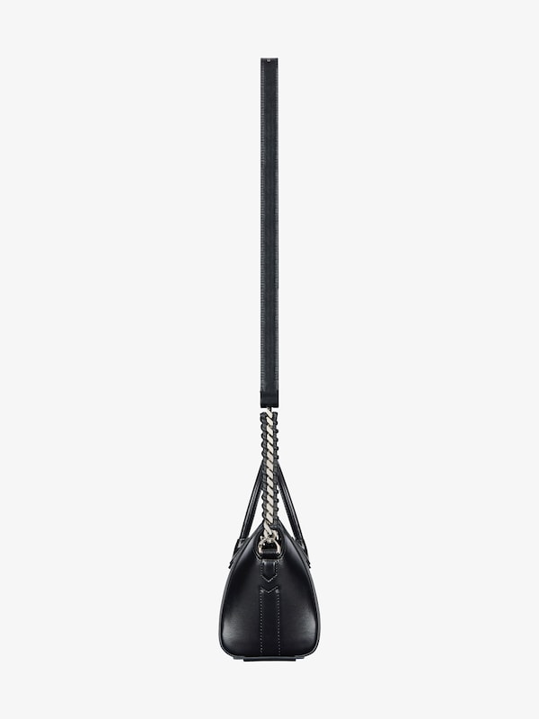 Givenchy Antigona Toy bag in Box leather Última moda