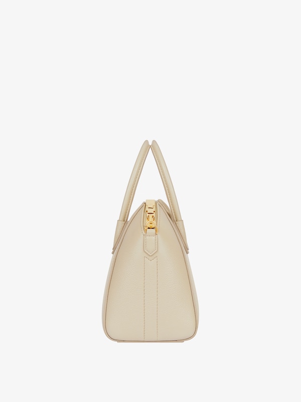 Givenchy Small Antigona bag in grained leather Gran oferta