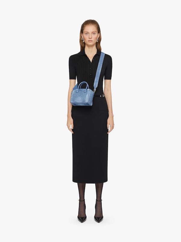 Givenchy Antigona Toy bag in washed denim En oferta
