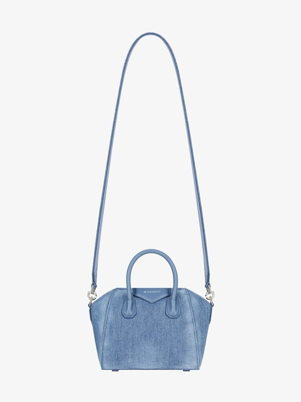 Givenchy Antigona Toy bag in washed denim En oferta