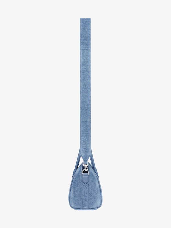 Givenchy Antigona Toy bag in washed denim En oferta