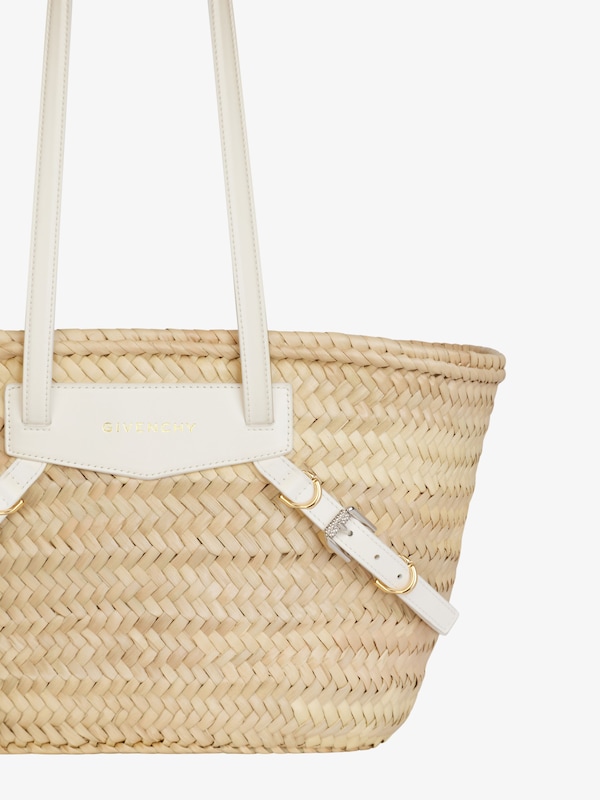 Givenchy Small Voyou basket bag in raffia Mejor oferta