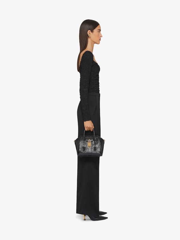 Givenchy Slim fit top in jersey with floral pattern Últimos 2 días
