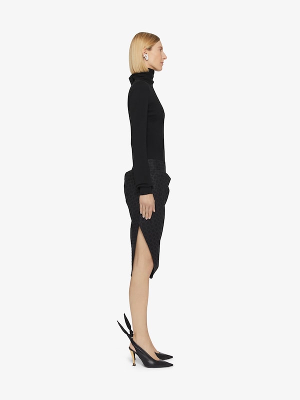 Givenchy Slim fit sweater in cashmere tied at the back Último día