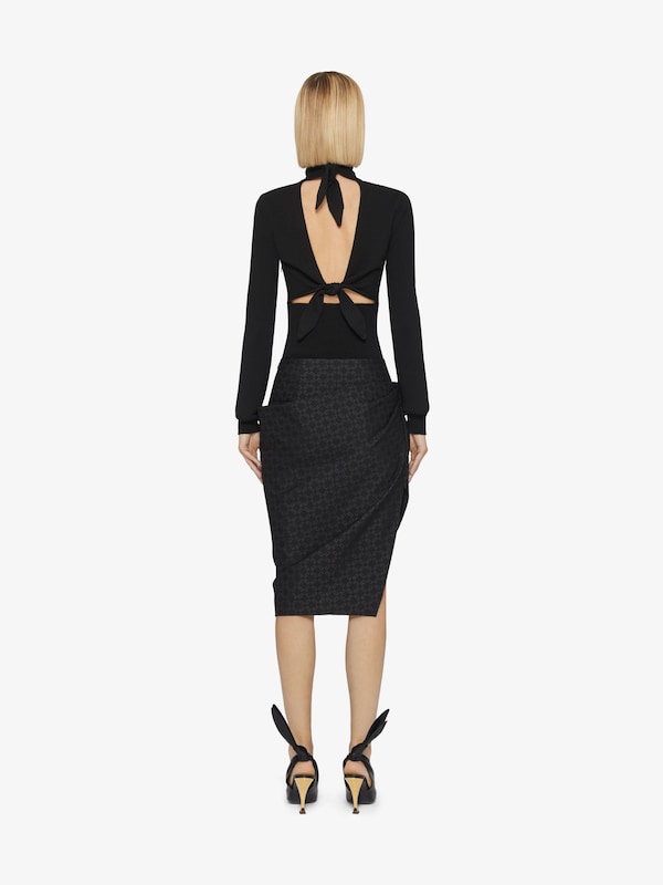 Givenchy Slim fit sweater in cashmere tied at the back Último día