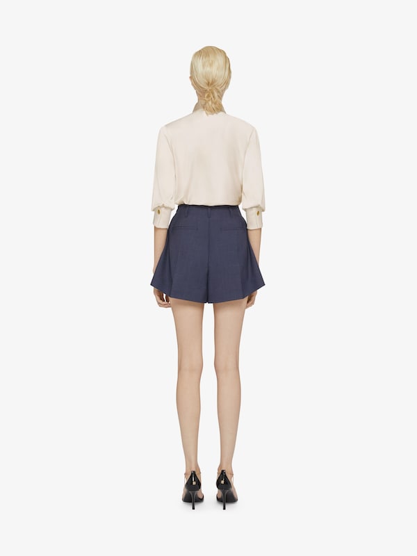 Givenchy Blouse in satin with buttoned collar Descuento