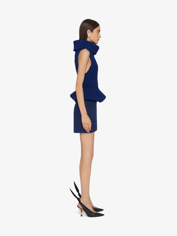 Givenchy Sleeveless fit peplum sweater in waffle wool Envío gratis