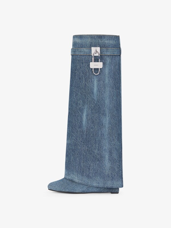 Givenchy Shark Lock boots in washed denim Liquidación