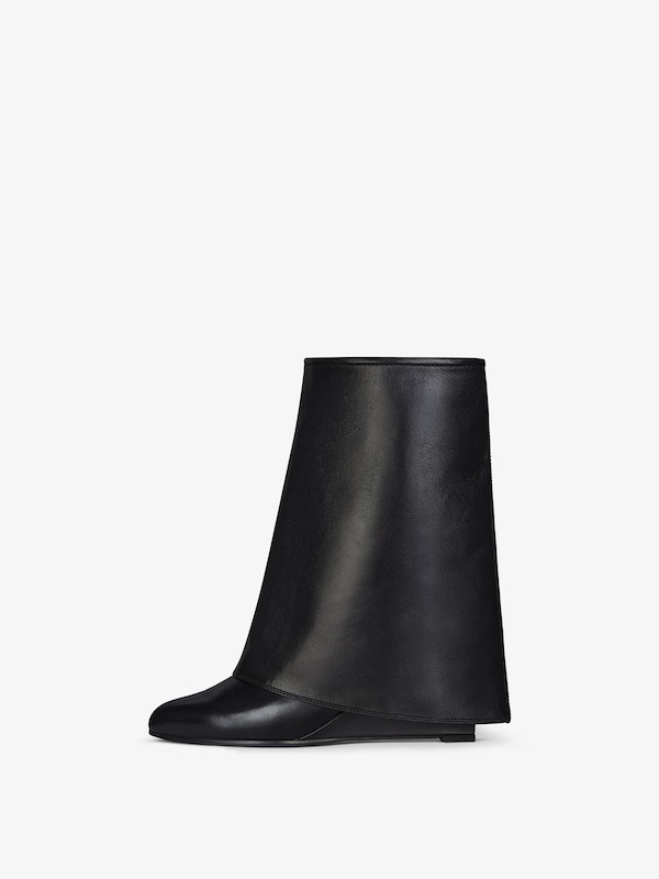Givenchy Shark Lock Buckles ankle boots in leather Precio ultrabajo