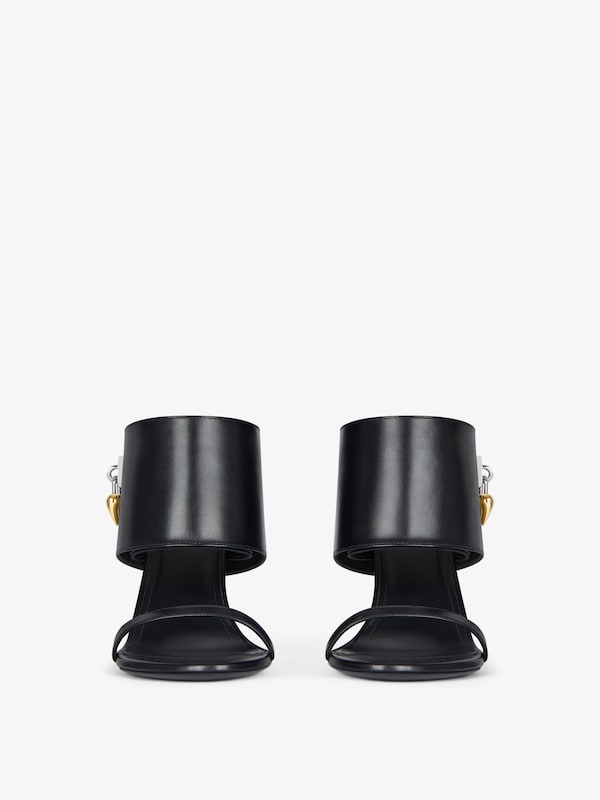 Givenchy Shark Lock Heart heeled sandals in leather Tienda de fábrica