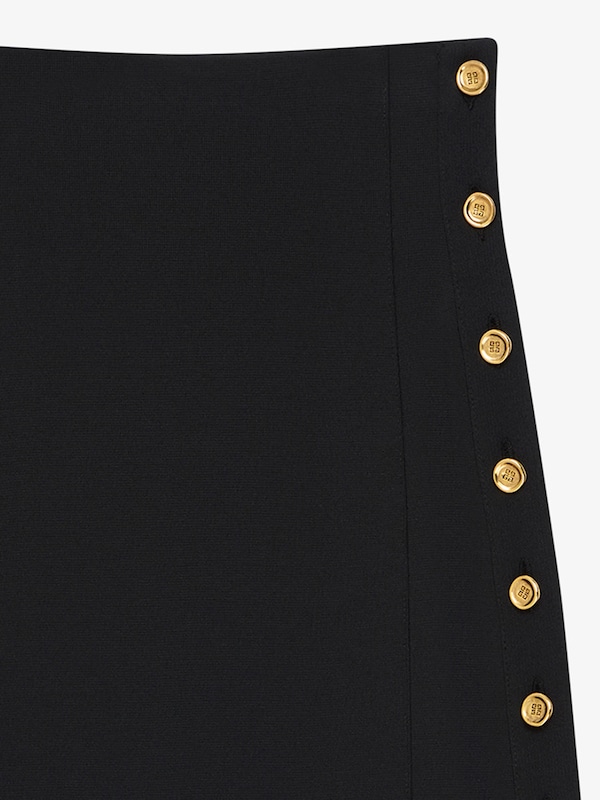 Givenchy Skirt in Punto Milano with buttons Descuentos del mes