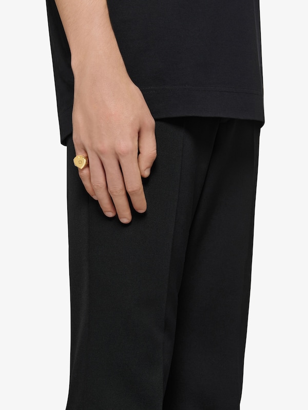 Givenchy Heart mirror signet ring in metal Última moda