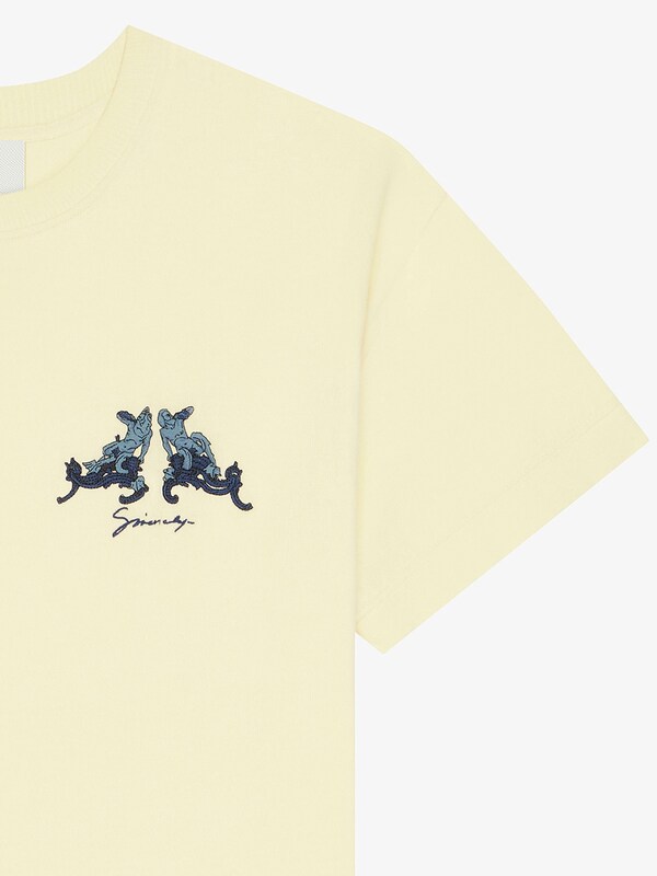 Givenchy T-shirt in knit with Hubert objects embroidery Ventas relámpago