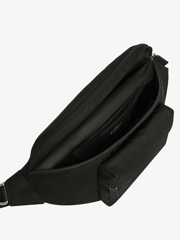 Givenchy Essential U bumbag in nylon Solo hoy