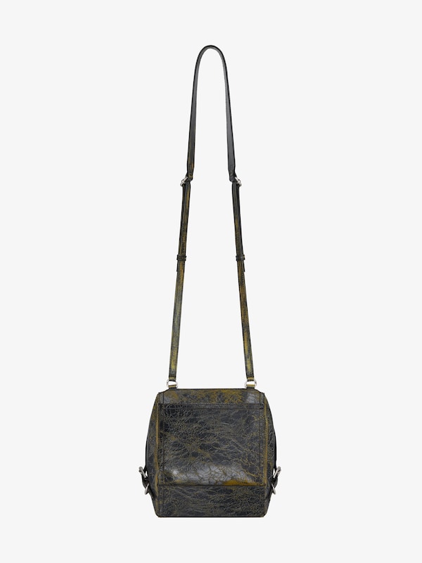 Givenchy Small Pandora bag in crackled leather Envío internacional gratuito