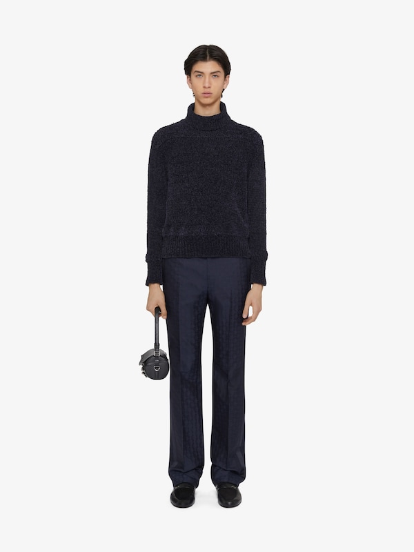 Givenchy Turtleneck sweater in chenille with 4G detail Solo hoy