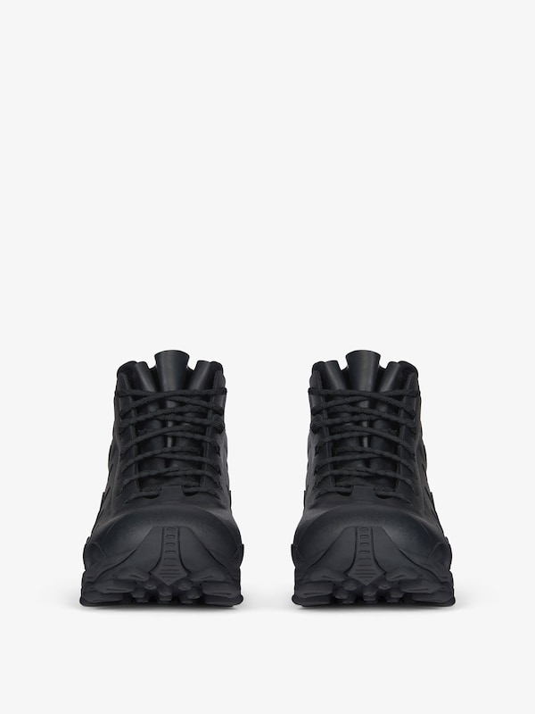 Givenchy Bogs lace up boots in rubber and neoprene En oferta