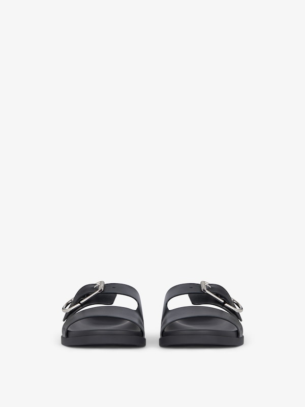 Givenchy Voyou flat mules in grained leather Rebajas online